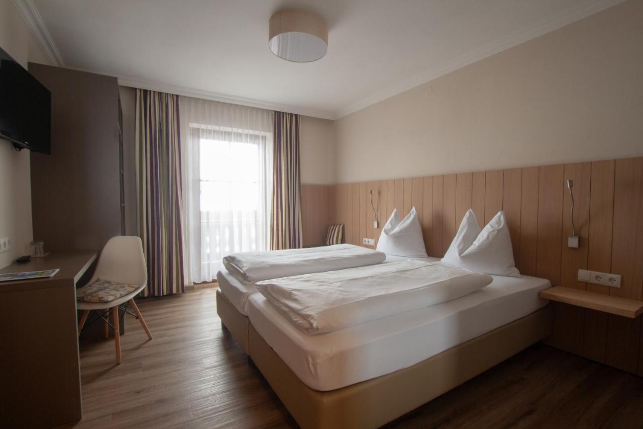 Neuwirt - Boutiquehotel & Wirtshaus باد فيغاون الغرفة الصورة